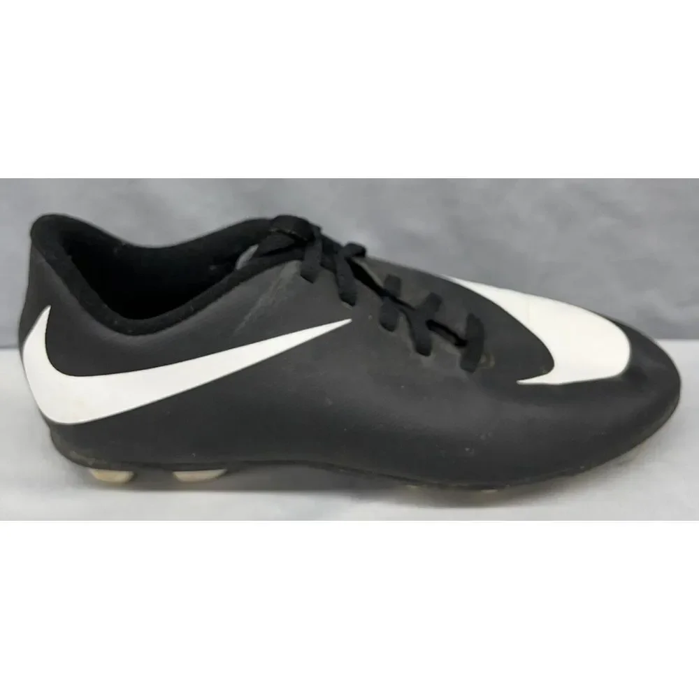 Nike Shoes Youth 4.5 Soccer Cleats Black Bravata Low Swoosh Sneakers‎ Athletic